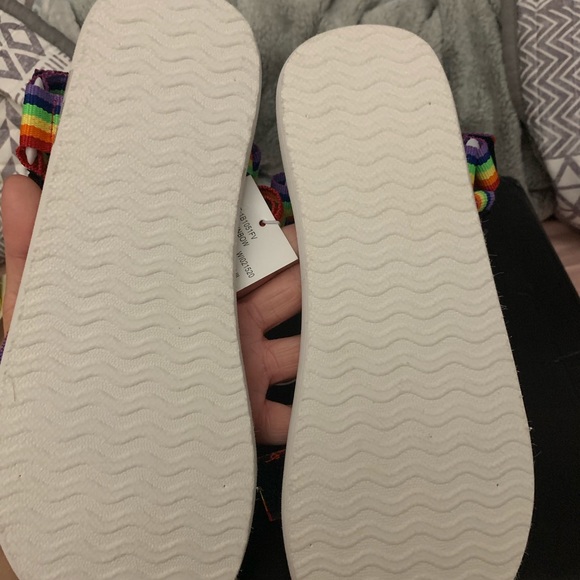 Never worn Rainbow sandals - Picture 4 of 4